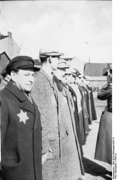Policjanci żydowscy w getcie łódzkim