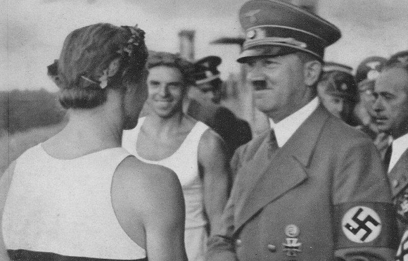 Führer gratuluje zwycięzcy