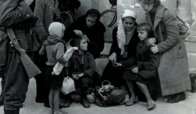Dzieci na ulicach oblężonej Warszawy we wrześniu 1939 roku, 