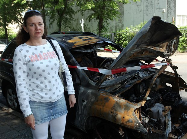 Niemiec spalił 30 polskich aut